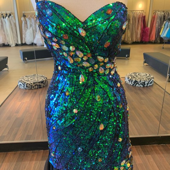 Simple Straight Fitted Stretch Material Strapless - Picture 2 of 3